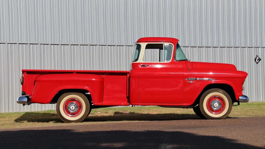 1955 Chevrolet Task Force - Image 8 of 12