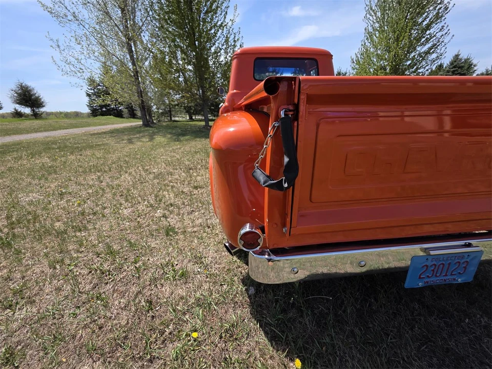 1955 Chevrolet Task Force - Image 23 of 31