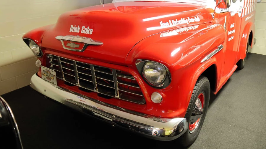 1955 Chevrolet Task Force - Image 14 of 17
