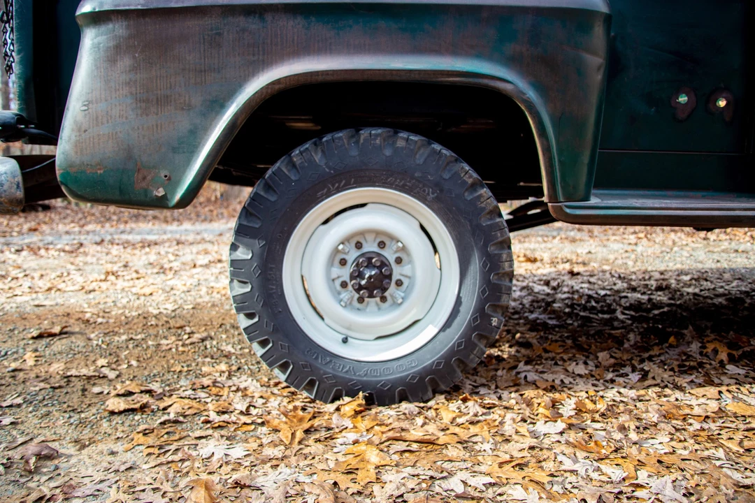 1955 Chevrolet Task Force - Image 27 of 31