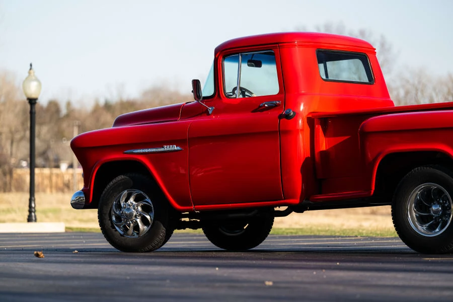 1955 Chevrolet Task Force - Image 18 of 31