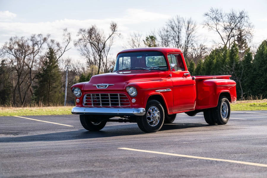 1955 Chevrolet Task Force - Image 22 of 31