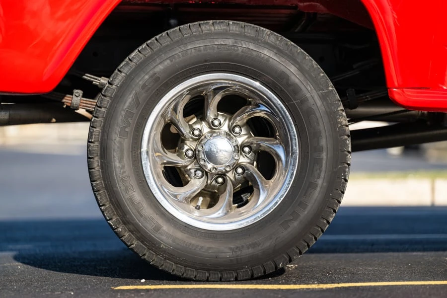 1955 Chevrolet Task Force - Image 17 of 31