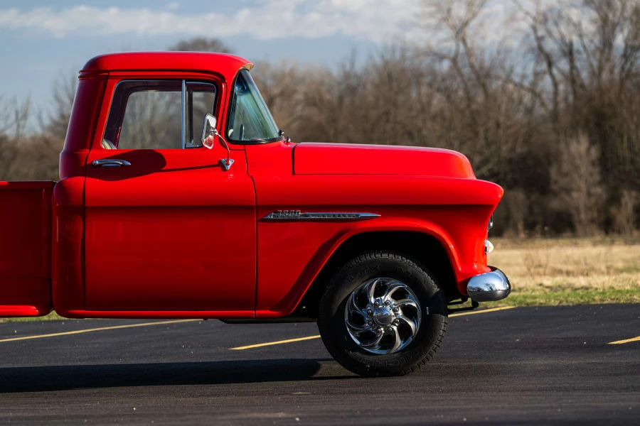 1955 Chevrolet Task Force - Image 15 of 31