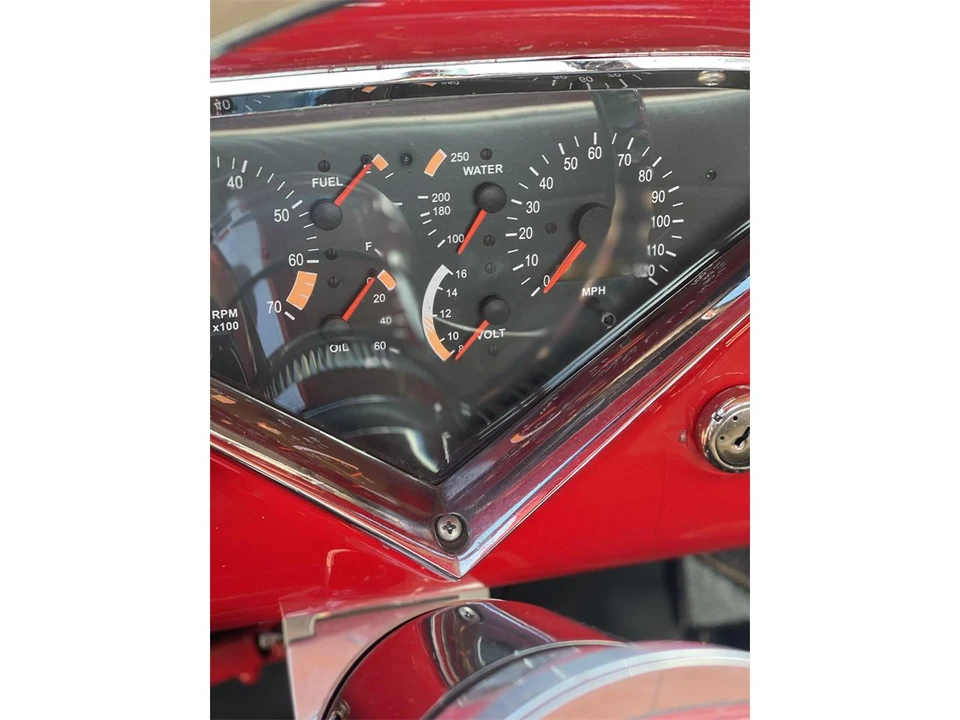 1955 Chevrolet Task Force - Image 15 of 29