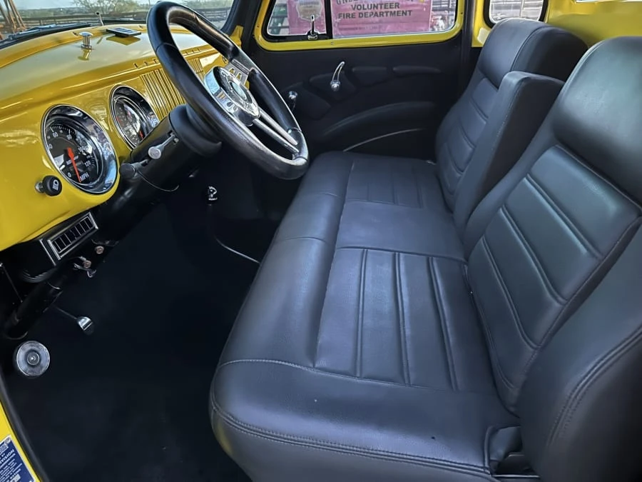 1955 Chevrolet Task Force - Image 28 of 31