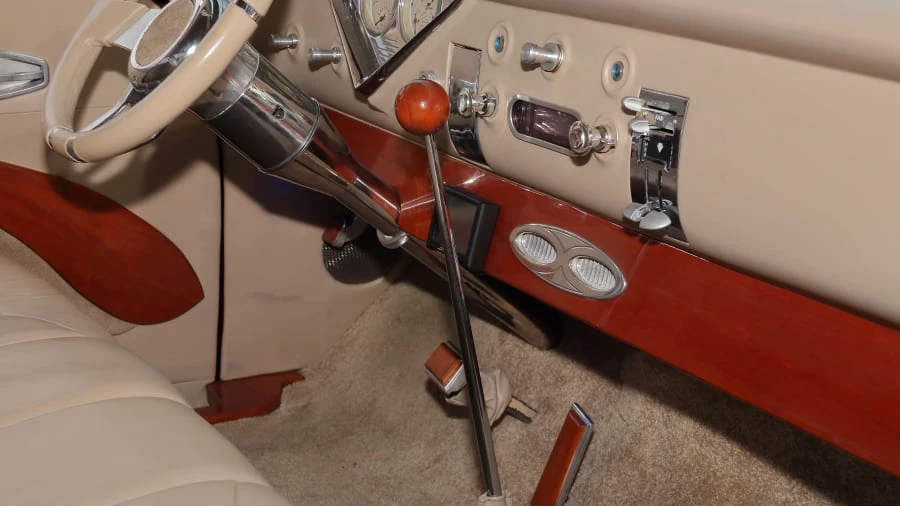 1955 Chevrolet Task Force - Image 10 of 24