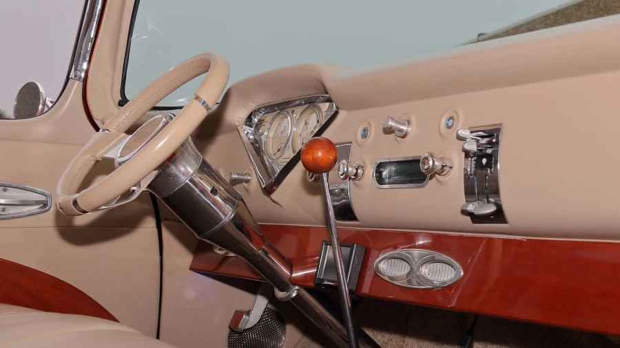 1955 Chevrolet Task Force - Image 22 of 24