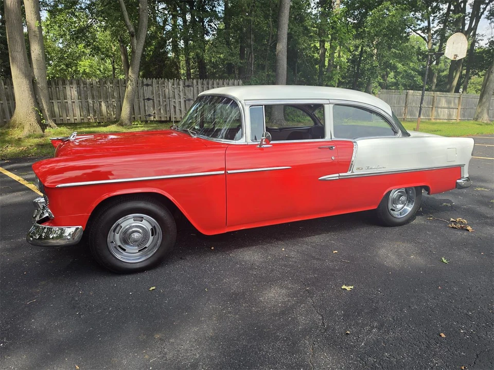 1955 Chevrolet Tri-Five Bel Air 2-Door Hardtop & Coupe - Image 4 of 31