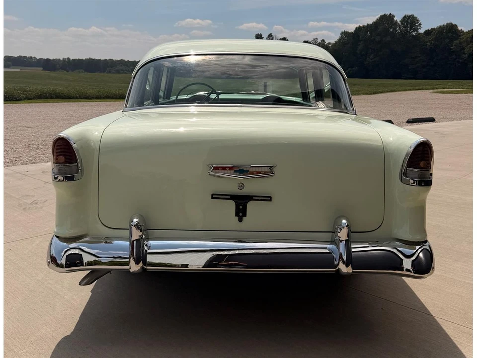1955 Chevrolet Tri-Five Bel Air 2-Door Hardtop & Coupe - Image 5 of 31