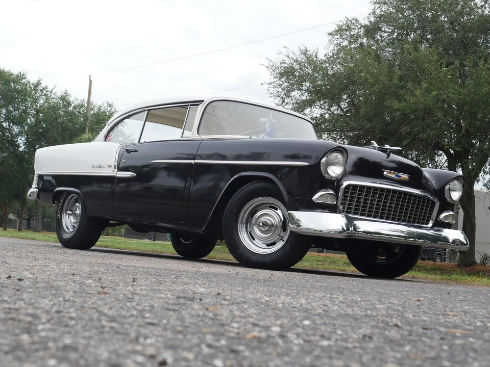 1955 Chevrolet Tri-Five Bel Air 2-Door Hardtop & Coupe - Image 10 of 24