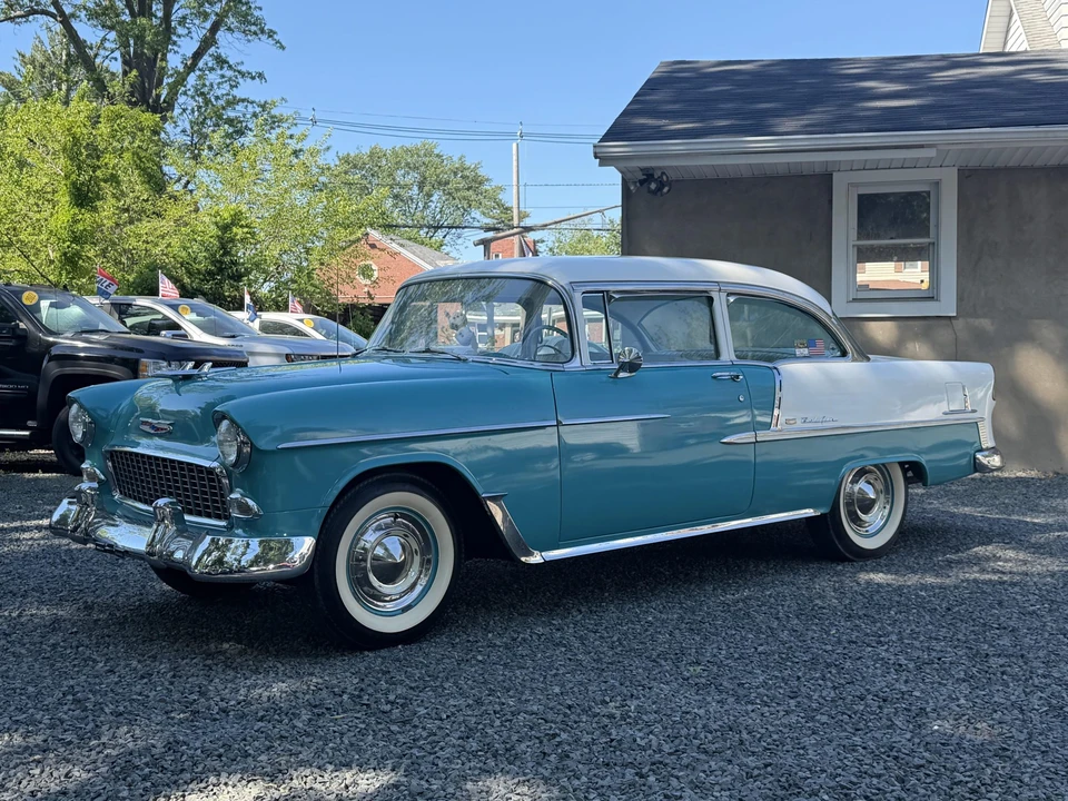 1955 Chevrolet Tri-Five Bel Air Sedan & Wagon - Image 24 of 31