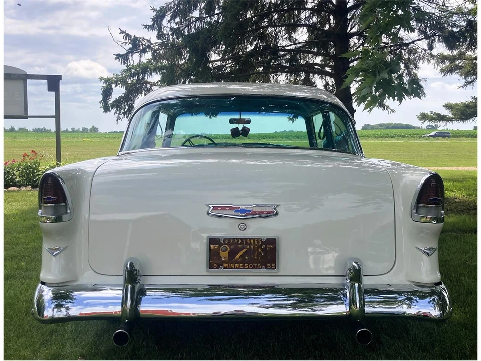 1955 Chevrolet Tri-Five Bel Air 2-Door Hardtop & Coupe - Image 4 of 29