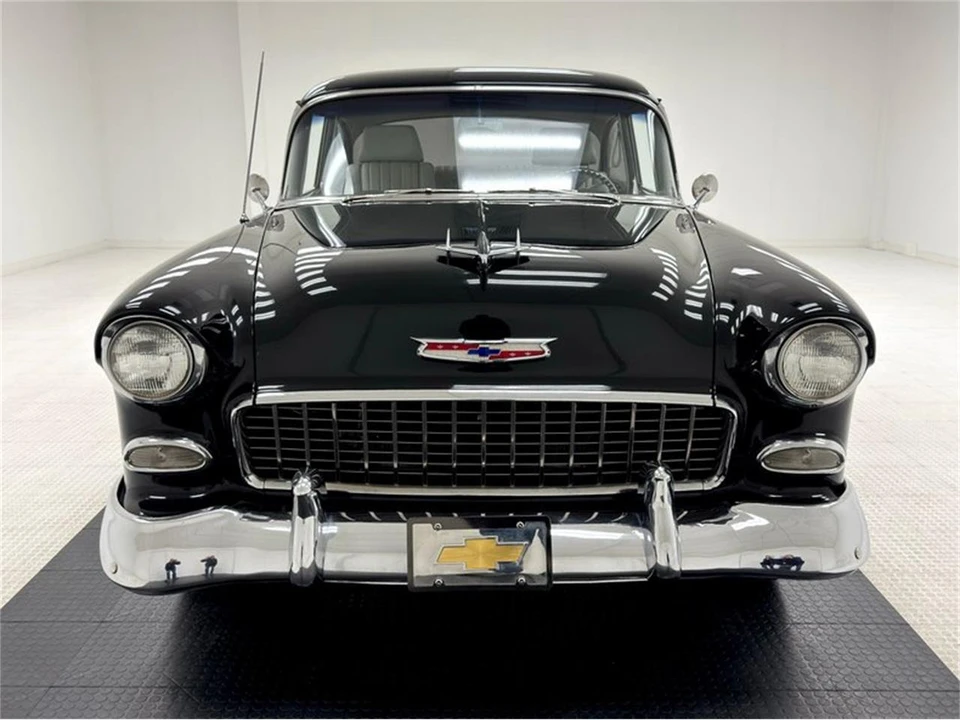 1955 Chevrolet Tri-Five Bel Air 2-Door Hardtop & Coupe - Image 8 of 31