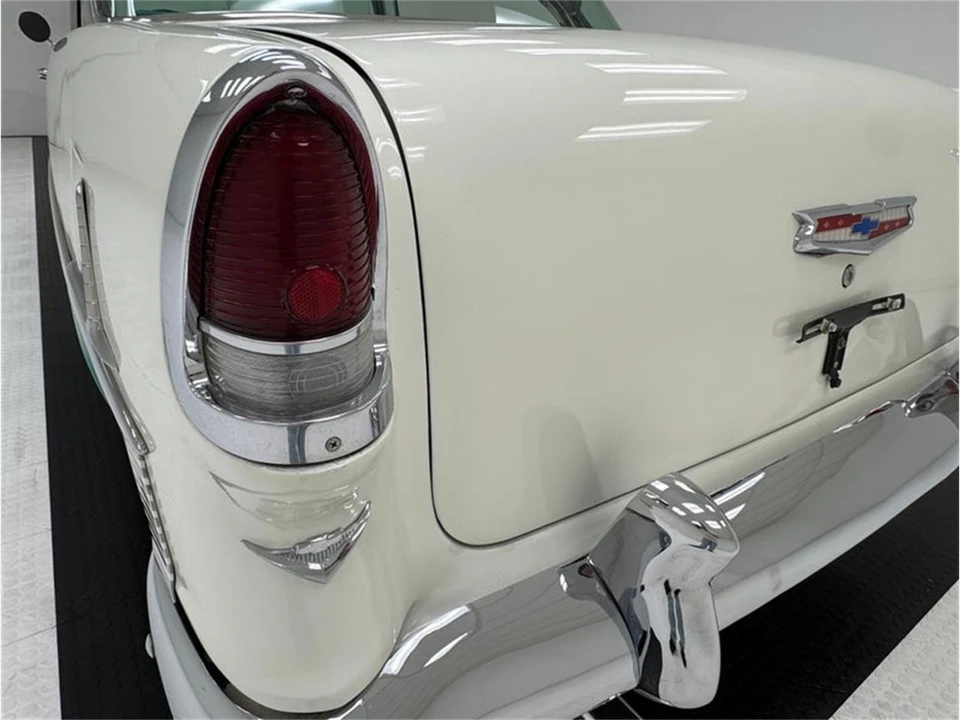 1955 Chevrolet Tri-Five Bel Air 2-Door Hardtop & Coupe - Image 23 of 31