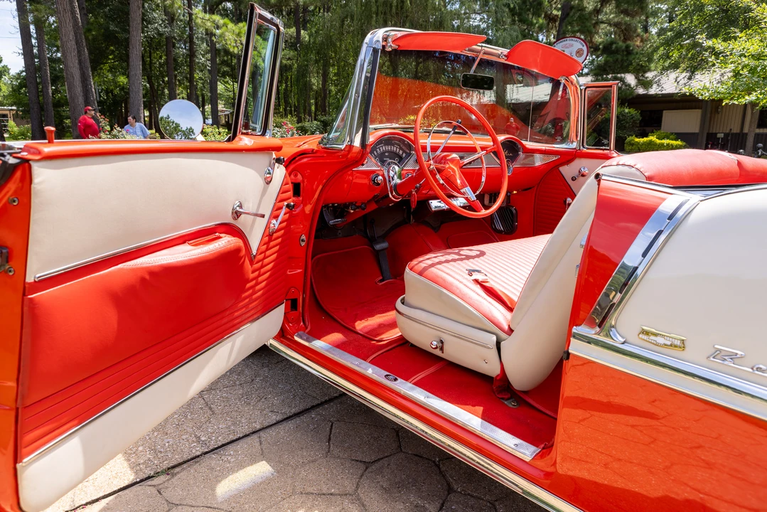 1955 Chevrolet Tri-Five Bel Air Convertible - Image 17 of 31
