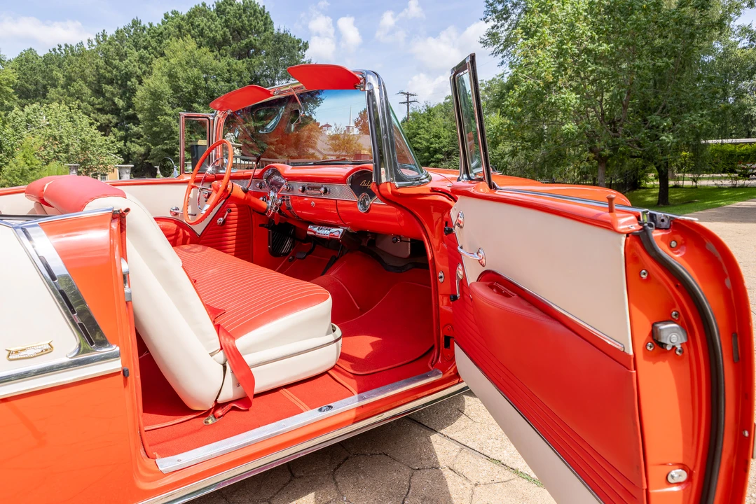 1955 Chevrolet Tri-Five Bel Air Convertible - Image 20 of 31
