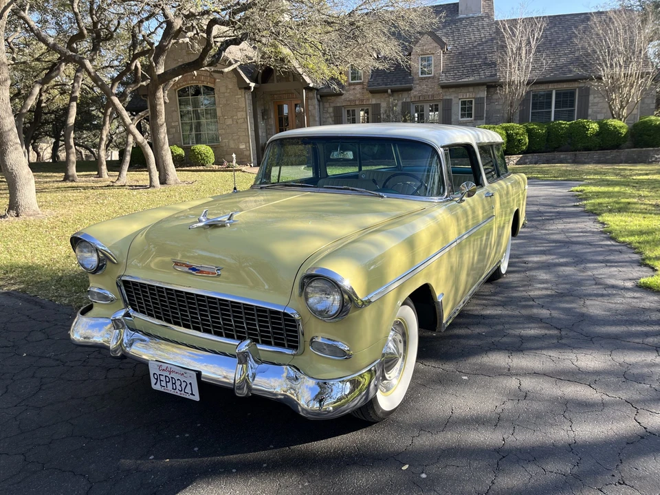 1955 Chevrolet Nomad - Image 2 of 31