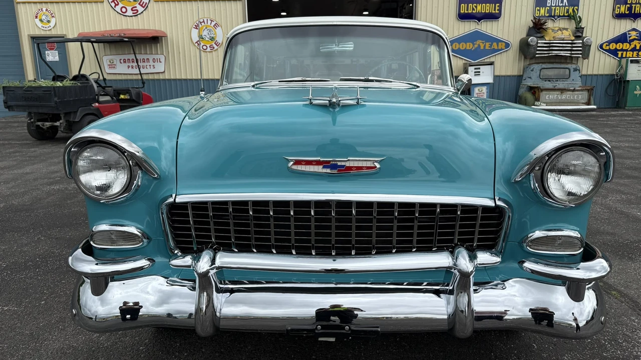 1955 Chevrolet Nomad - Image 11 of 31