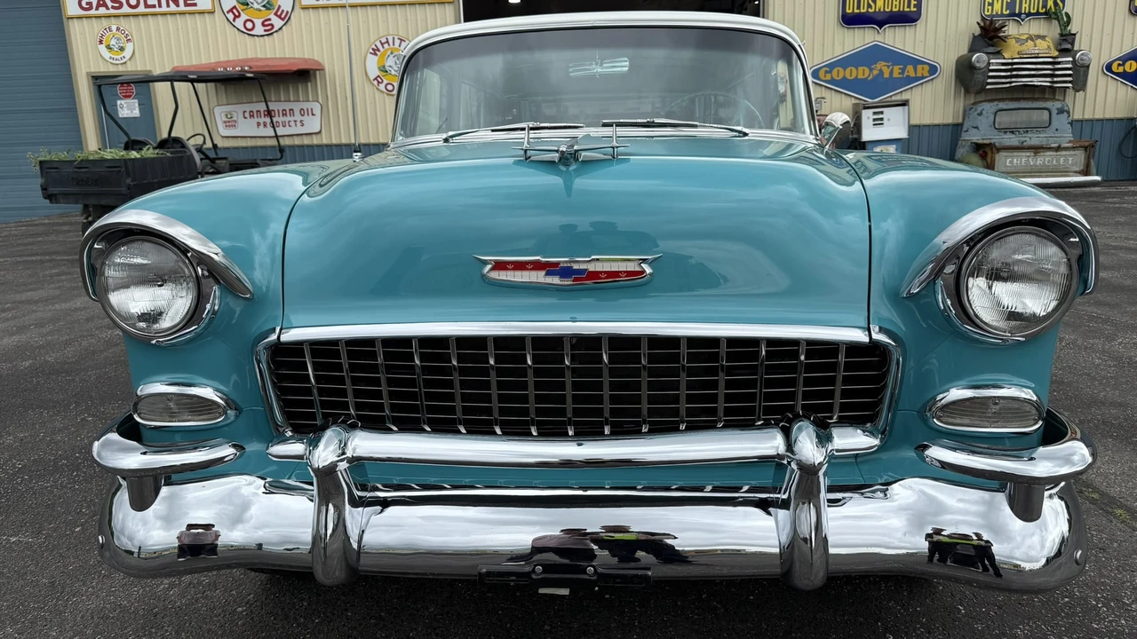 1955 Chevrolet Nomad - Image 10 of 31