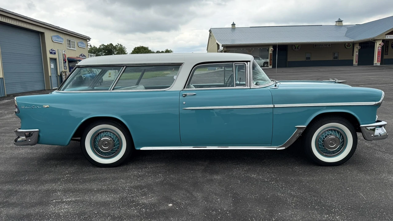 1955 Chevrolet Nomad - Image 8 of 31