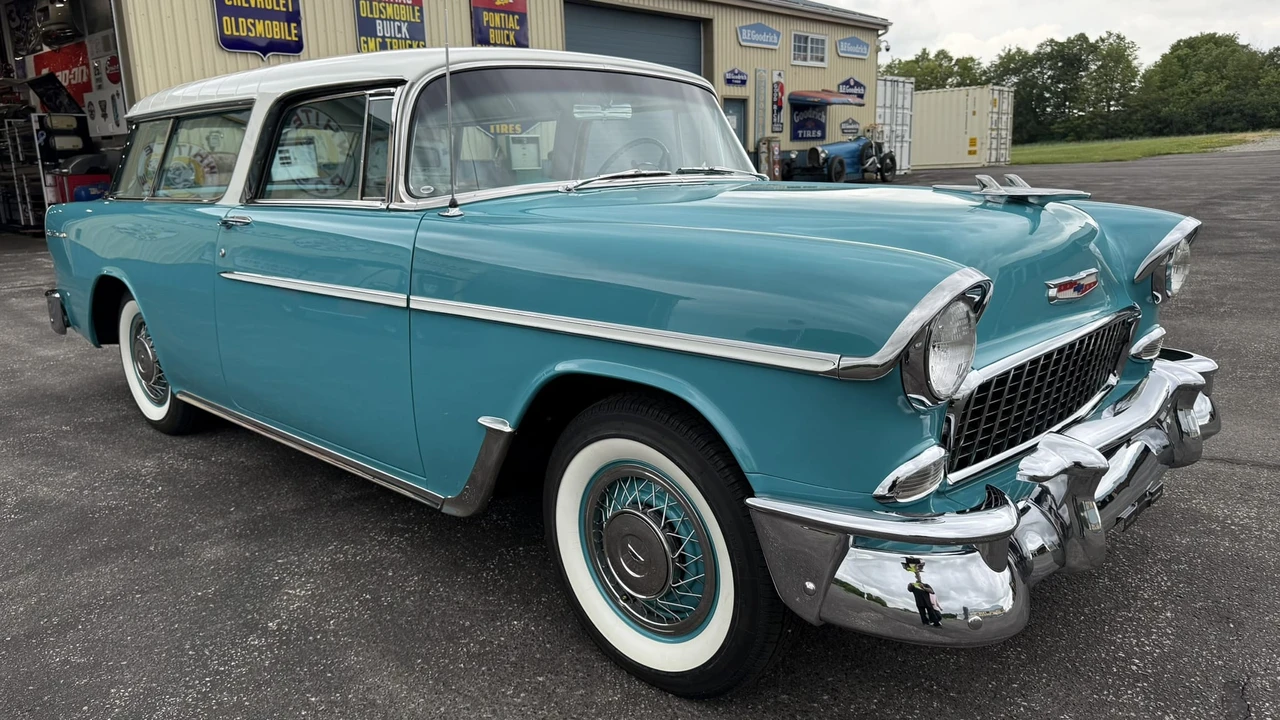 1955 Chevrolet Nomad - Image 9 of 31
