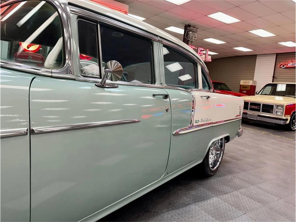 1955 Chevrolet Tri-Five Bel Air 2-Door Hardtop & Coupe - Image 17 of 31
