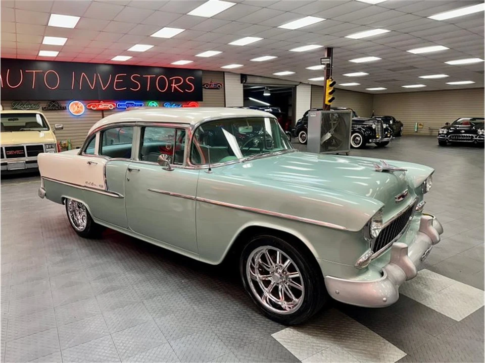 1955 Chevrolet Tri-Five Bel Air 2-Door Hardtop & Coupe - Image 4 of 31