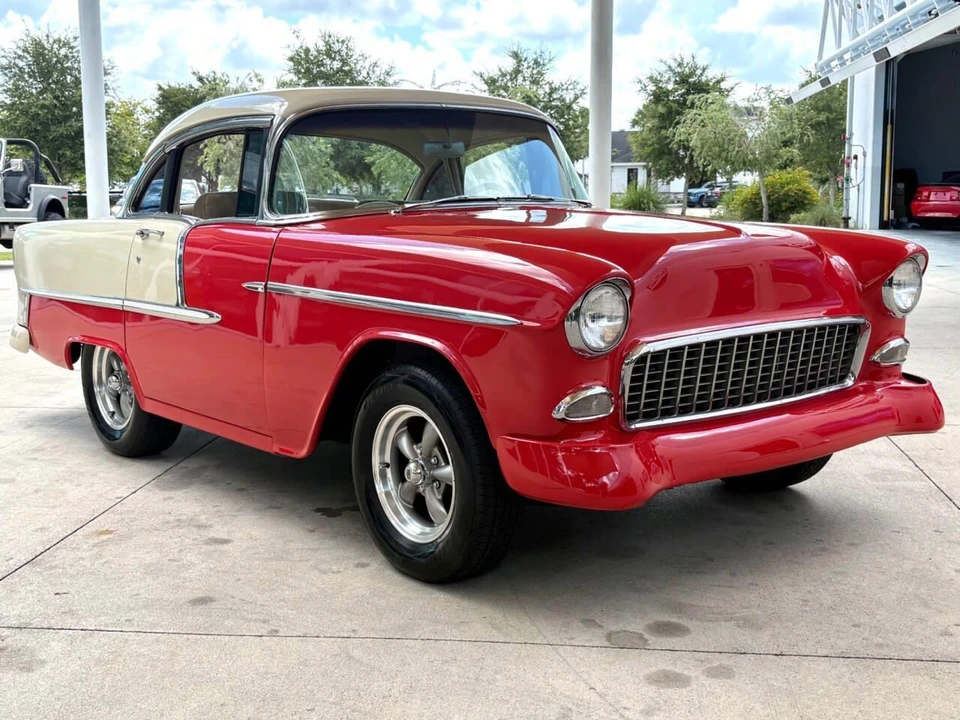 1955 Chevrolet Tri-Five Bel Air 2-Door Hardtop & Coupe - Image 3 of 31