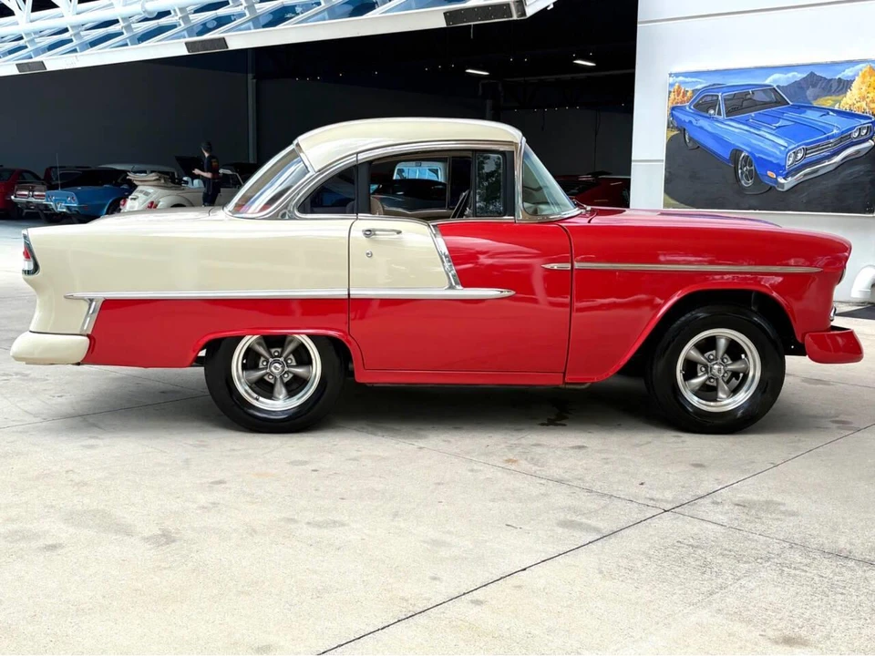 1955 Chevrolet Tri-Five Bel Air 2-Door Hardtop & Coupe - Image 4 of 31