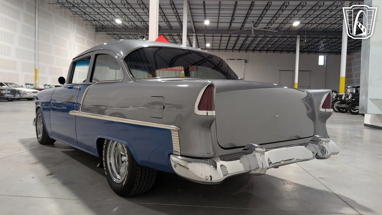 1955 Chevrolet Tri-Five Bel Air 2-Door Hardtop & Coupe - Image 10 of 31