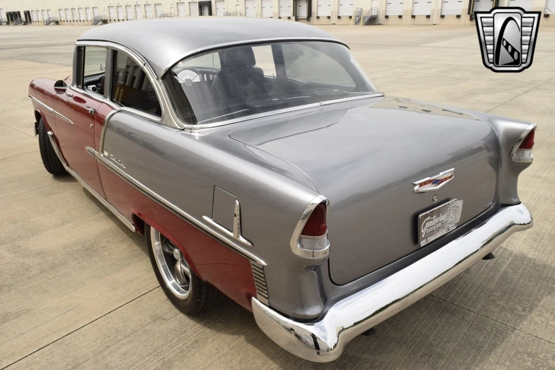 1955 Chevrolet Task Force - Image 10 of 21