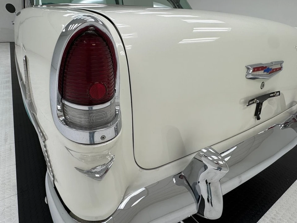 1955 Chevrolet Tri-Five Bel Air 2-Door Hardtop & Coupe - Image 23 of 31