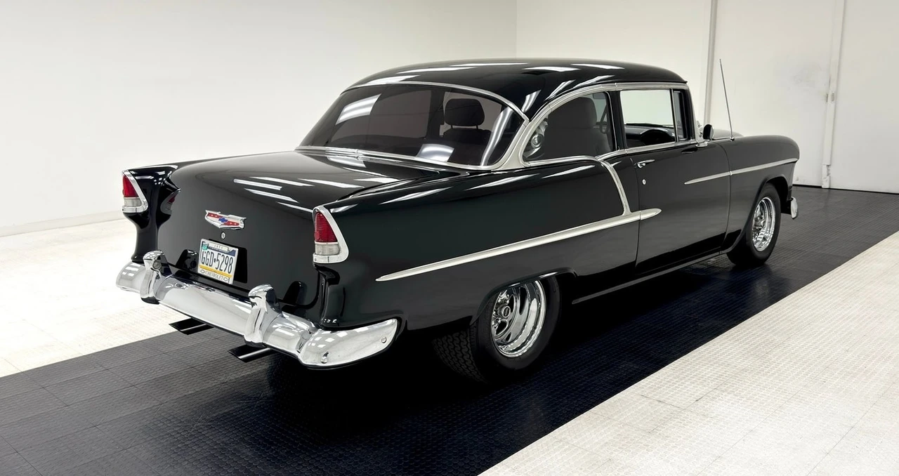 1955 Chevrolet Tri-Five Bel Air 2-Door Hardtop & Coupe - Image 5 of 31