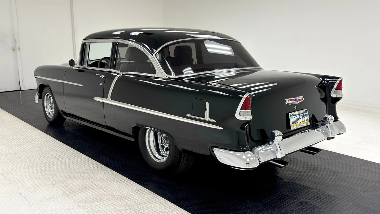 1955 Chevrolet Tri-Five Bel Air 2-Door Hardtop & Coupe - Image 3 of 31