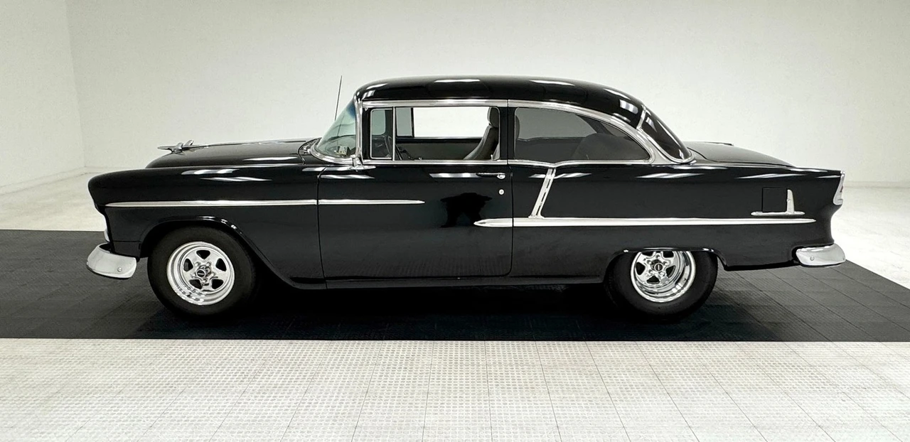 1955 Chevrolet Tri-Five Bel Air 2-Door Hardtop & Coupe - Image 2 of 31