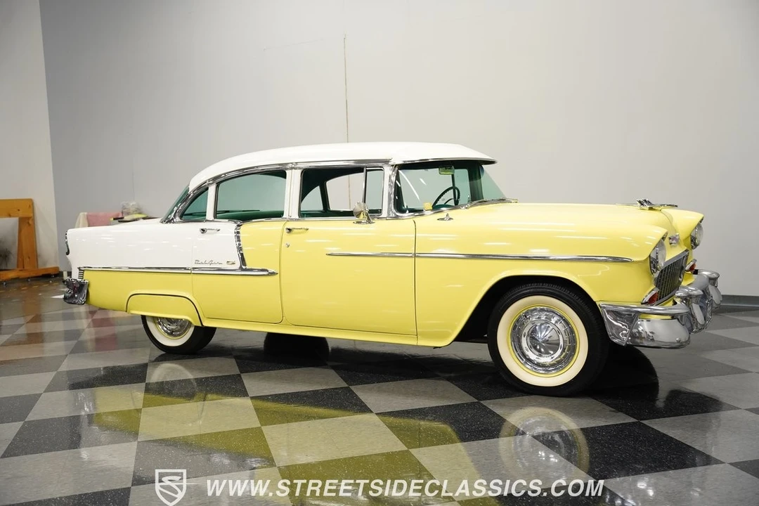 1955 Chevrolet Task Force - Image 16 of 21