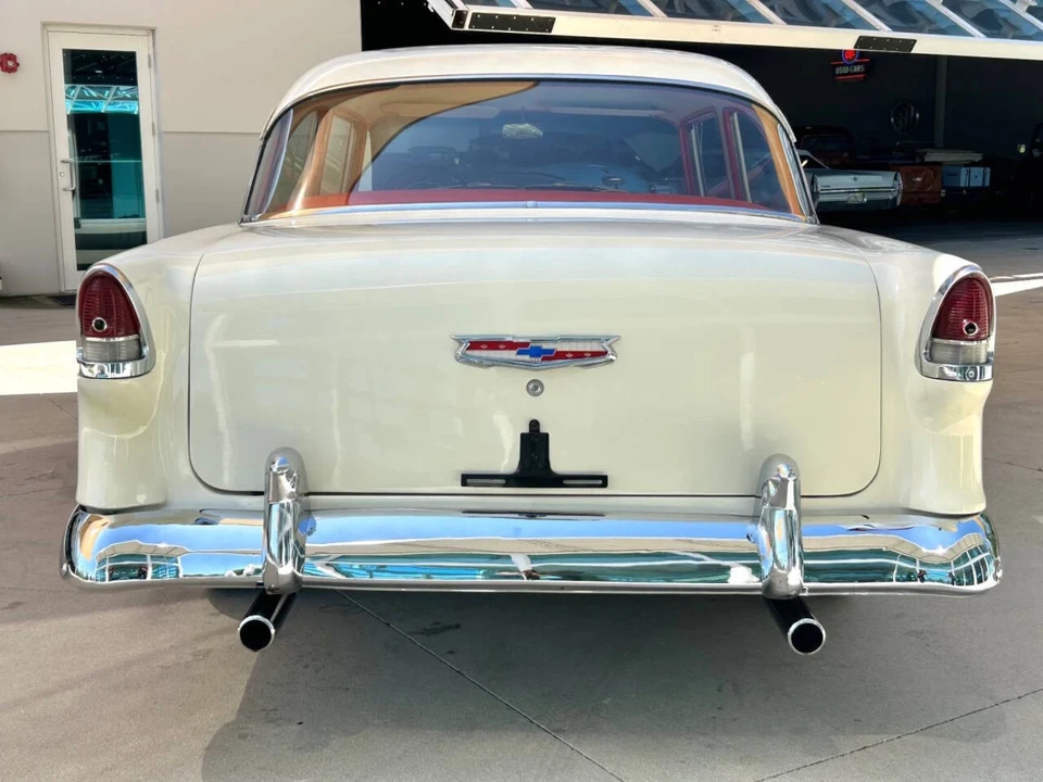 1955 Chevrolet Task Force - Image 6 of 12