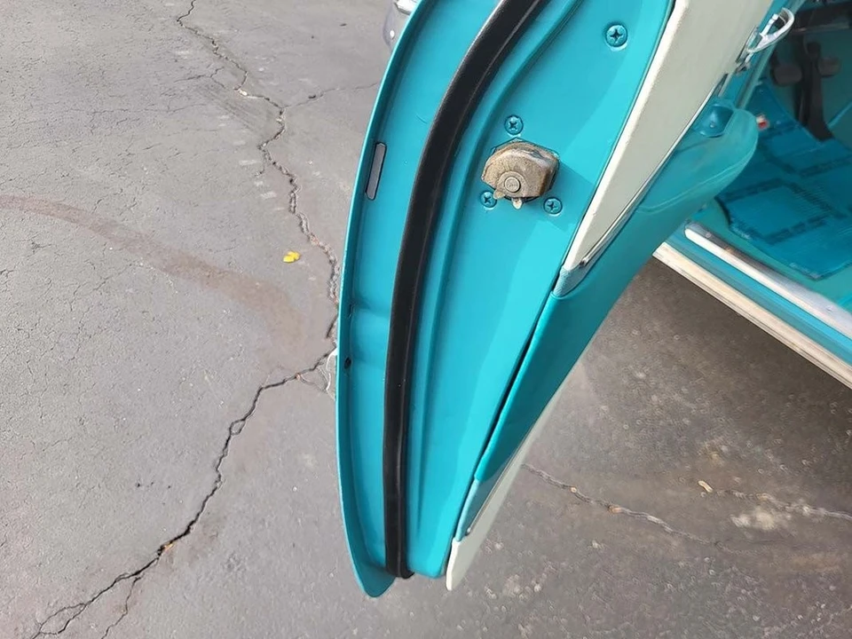 1955 Chevrolet Tri-Five Bel Air Sedan & Wagon - Image 29 of 31