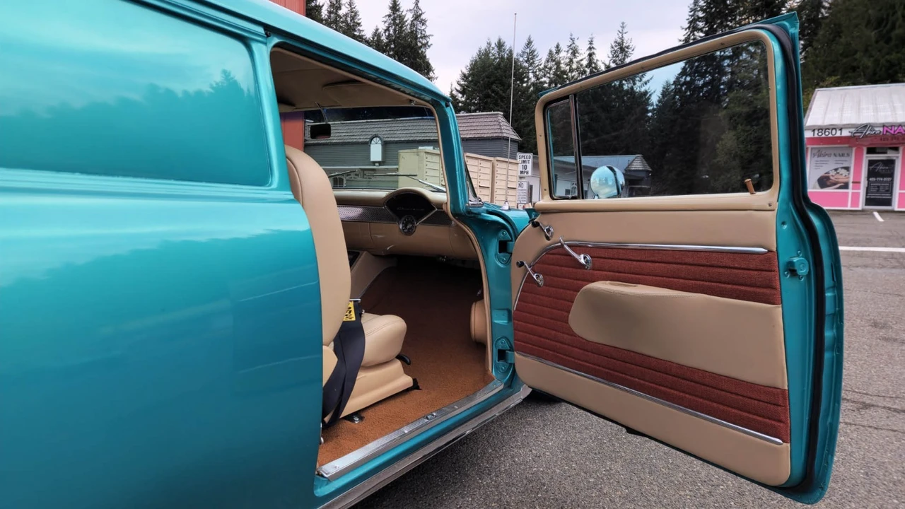 1955 Chevrolet Task Force - Image 13 of 21