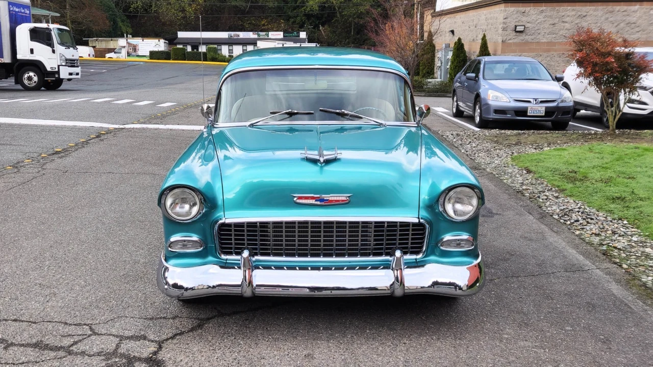 1955 Chevrolet Task Force - Image 6 of 21