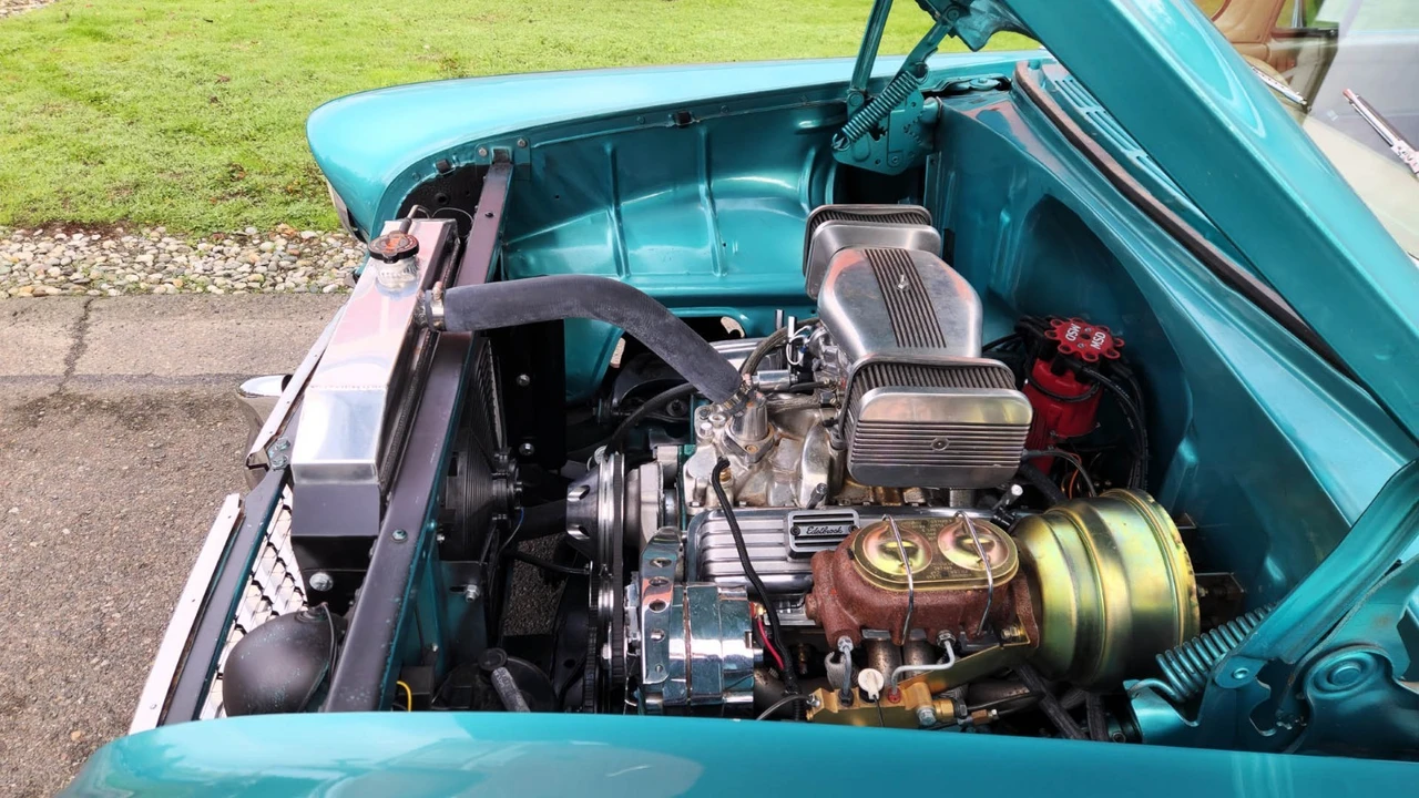 1955 Chevrolet Task Force - Image 21 of 21