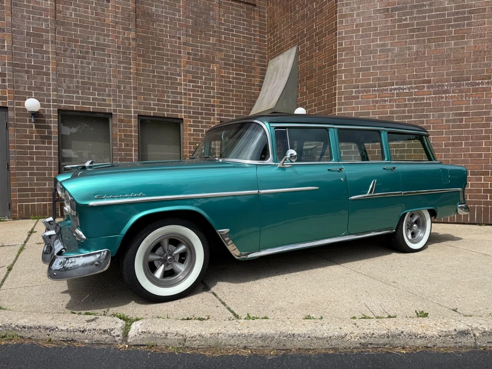1955 Chevrolet Tri-Five Bel Air Sedan & Wagon - Image 2 of 31