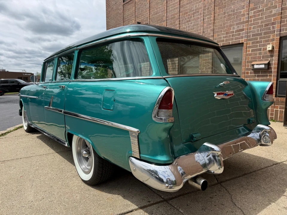 1955 Chevrolet Tri-Five Bel Air Sedan & Wagon - Image 7 of 31