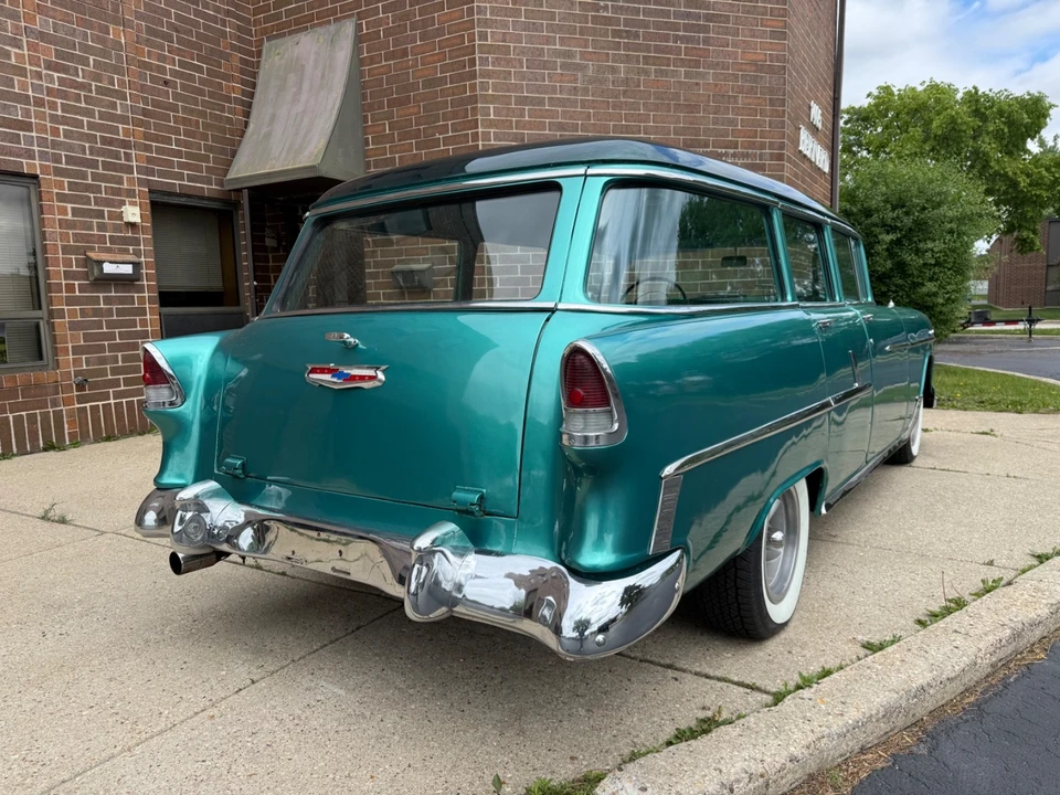 1955 Chevrolet Tri-Five Bel Air Sedan & Wagon - Image 9 of 31