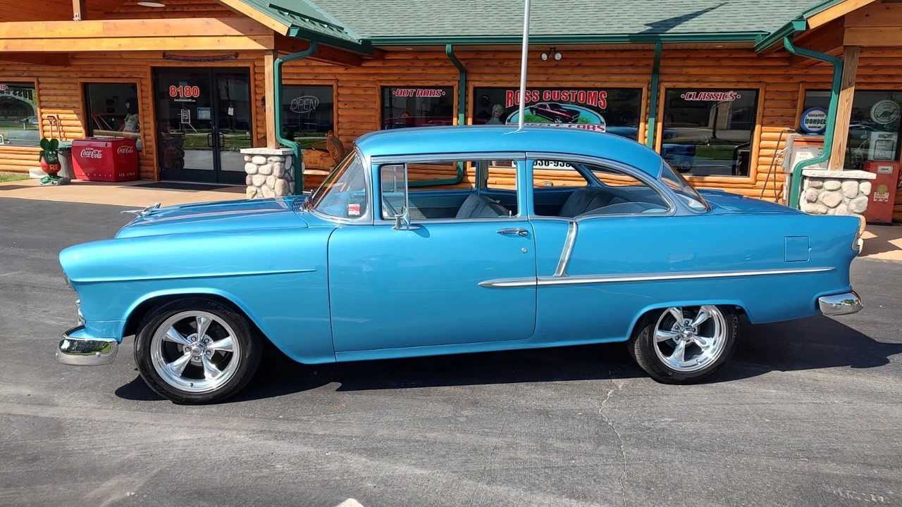 1955 Chevrolet Tri-Five Bel Air 2-Door Hardtop & Coupe - Image 10 of 31