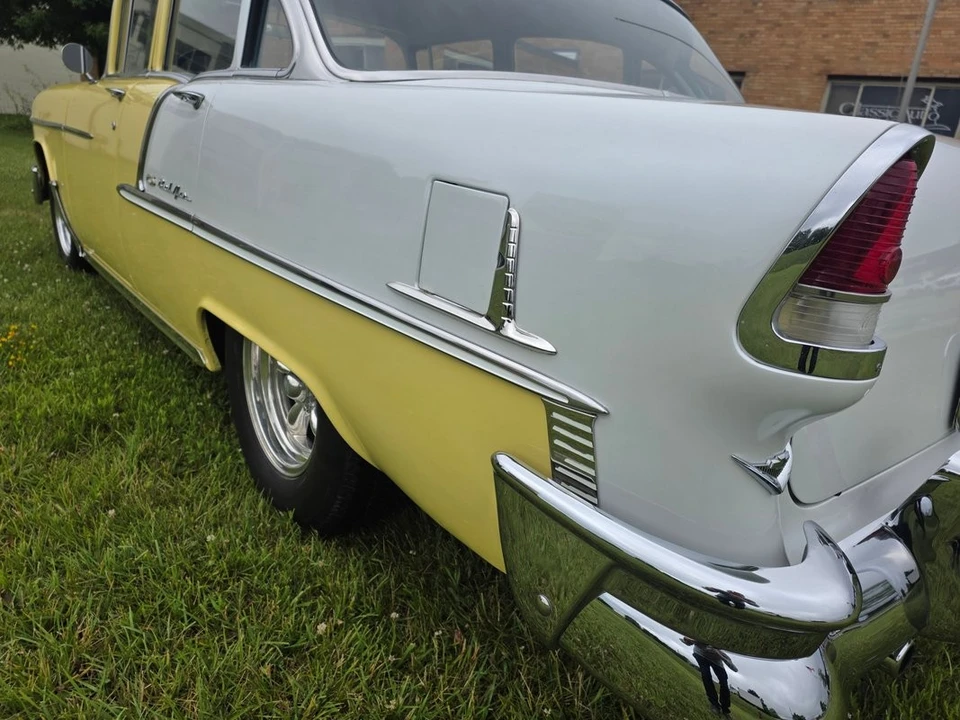 1955 Chevrolet Tri-Five Bel Air 2-Door Hardtop & Coupe - Image 4 of 31