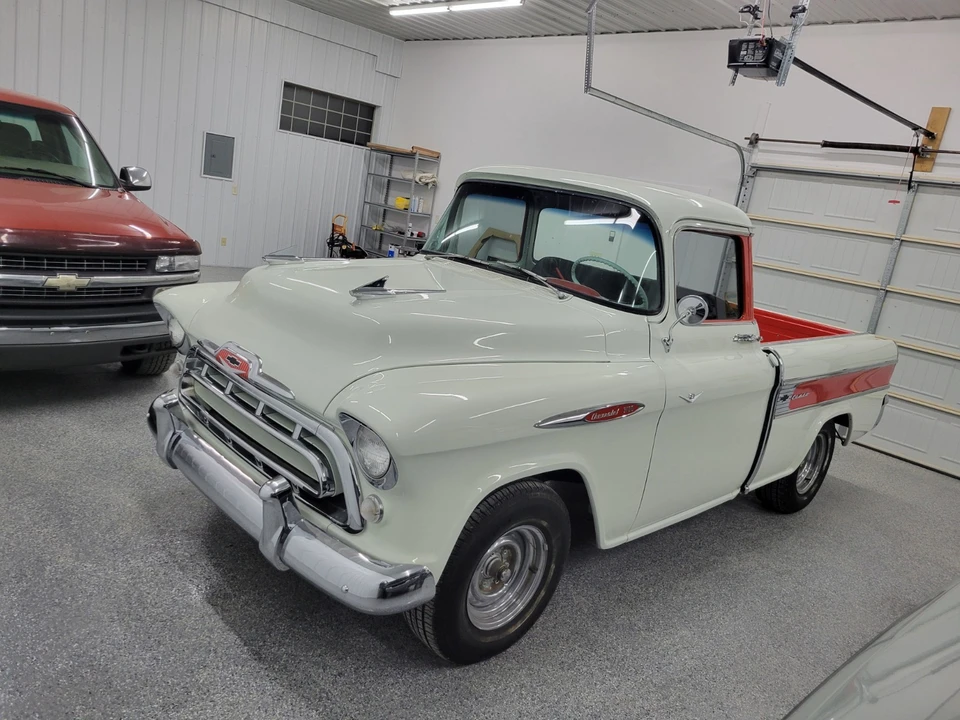 1955 Chevrolet Task Force - Image 6 of 20