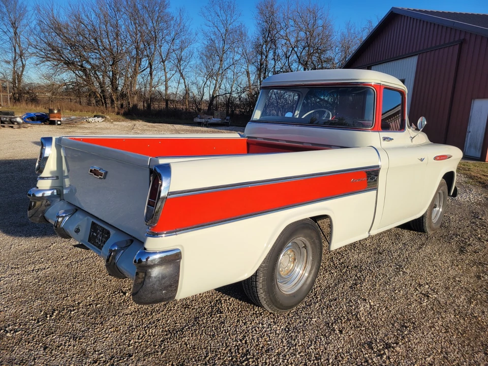 1955 Chevrolet Task Force - Image 18 of 20