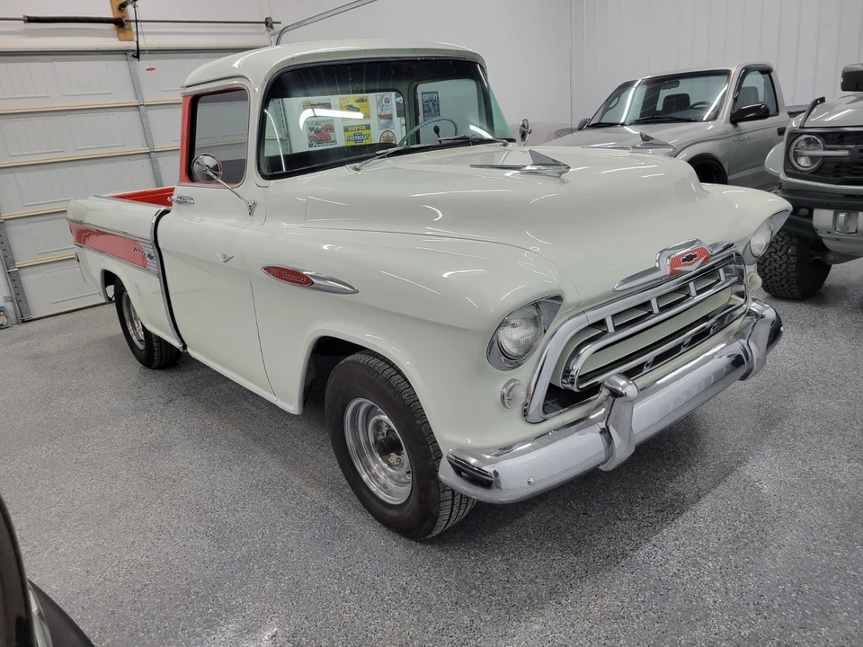 1955 Chevrolet Task Force - Image 8 of 20